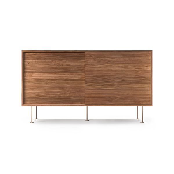 Decotique Vogue Sideboard Senkki 136l Saksanpähkinä / 2w / Messinki