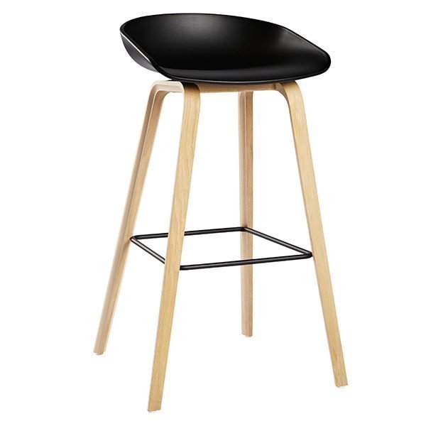 Hay About A Stool Aas32 Baarituoli Musta Saippuoitu Tammi Musta Jalkarauta Korkea 75 Cm