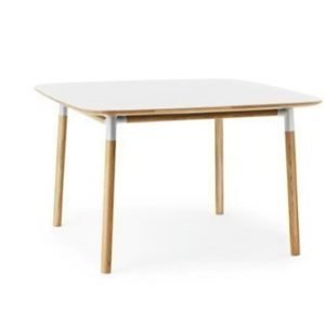 Normann Copenhagen Form Pöytä valkoinen/tammi 120x120 cm
